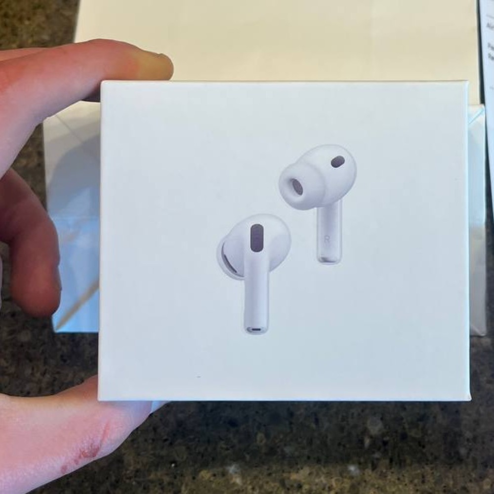 Apple AirPods Pro 3 - NEW & SEALED